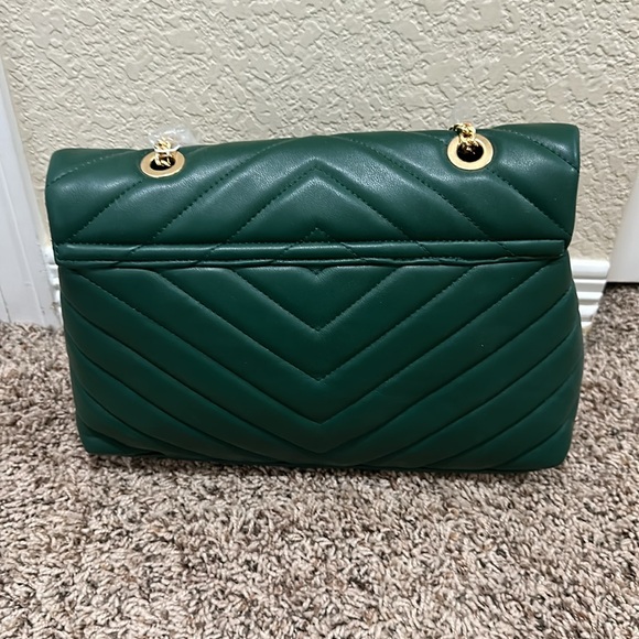 NWT, Vici Kaisley Forest Green Purse - Picture 4 of 6